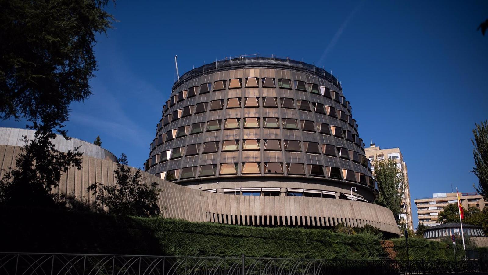 Los letrados del Tribunal Constitucional emiten informes contradictorios sobre la petición del PP de frenar la reforma