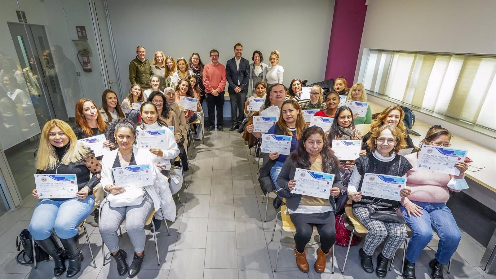 Torrejón entrega 34 diplomas a alumnos de los cursos de formación para el empleo