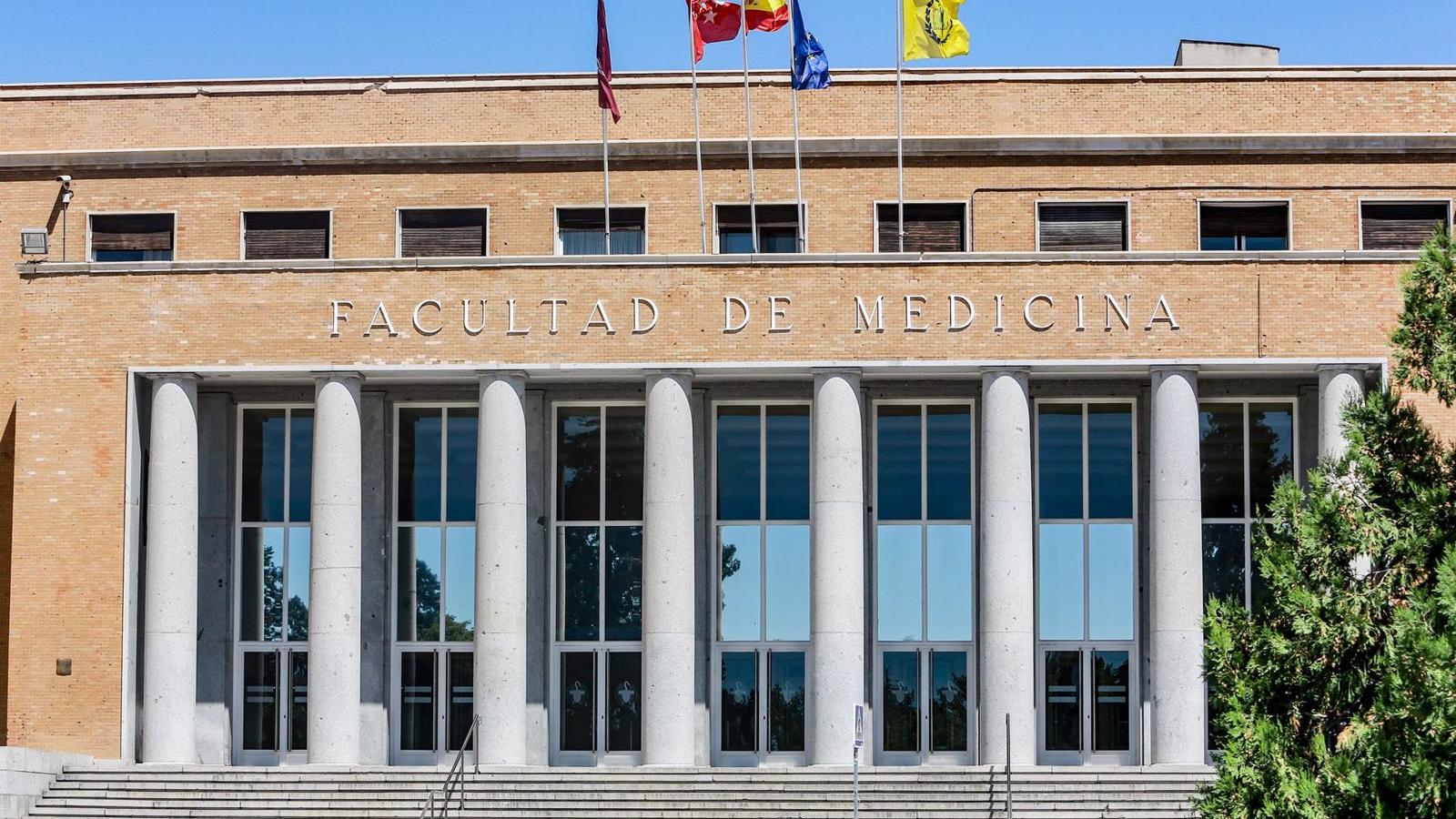 El exjefe de Anatomía II de la Complutense será juzgado en marzo por hacinar más de 500 cadáveres