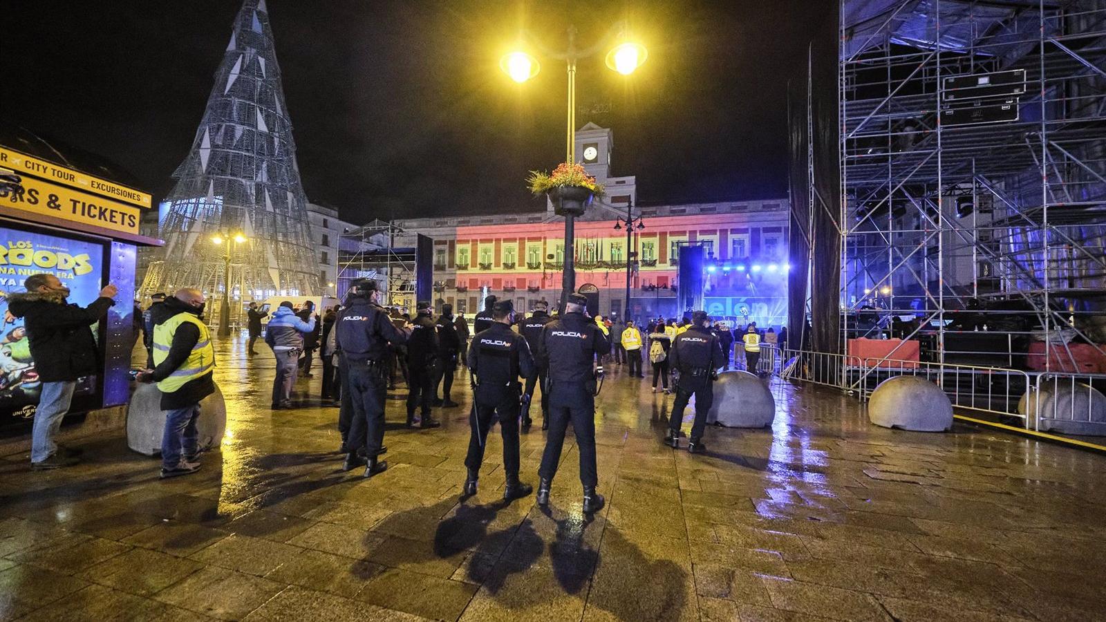 579 policías nacionales participarán en los dispositivos de seguridad de San Silvestre, Nochevieja y Reyes en la capital 579 policías nacionales participarán en los dispositivos de seguridad de San Silvestre, Nochevieja y Reyes en la capital