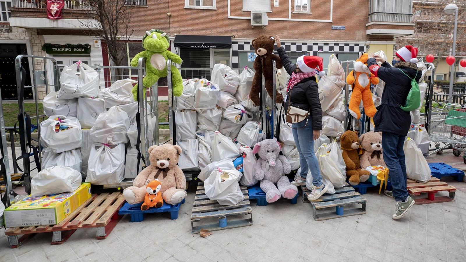 Más de 190 menores de familias sin recursos recibirán regalos en el Día de Reyes en Torrejón