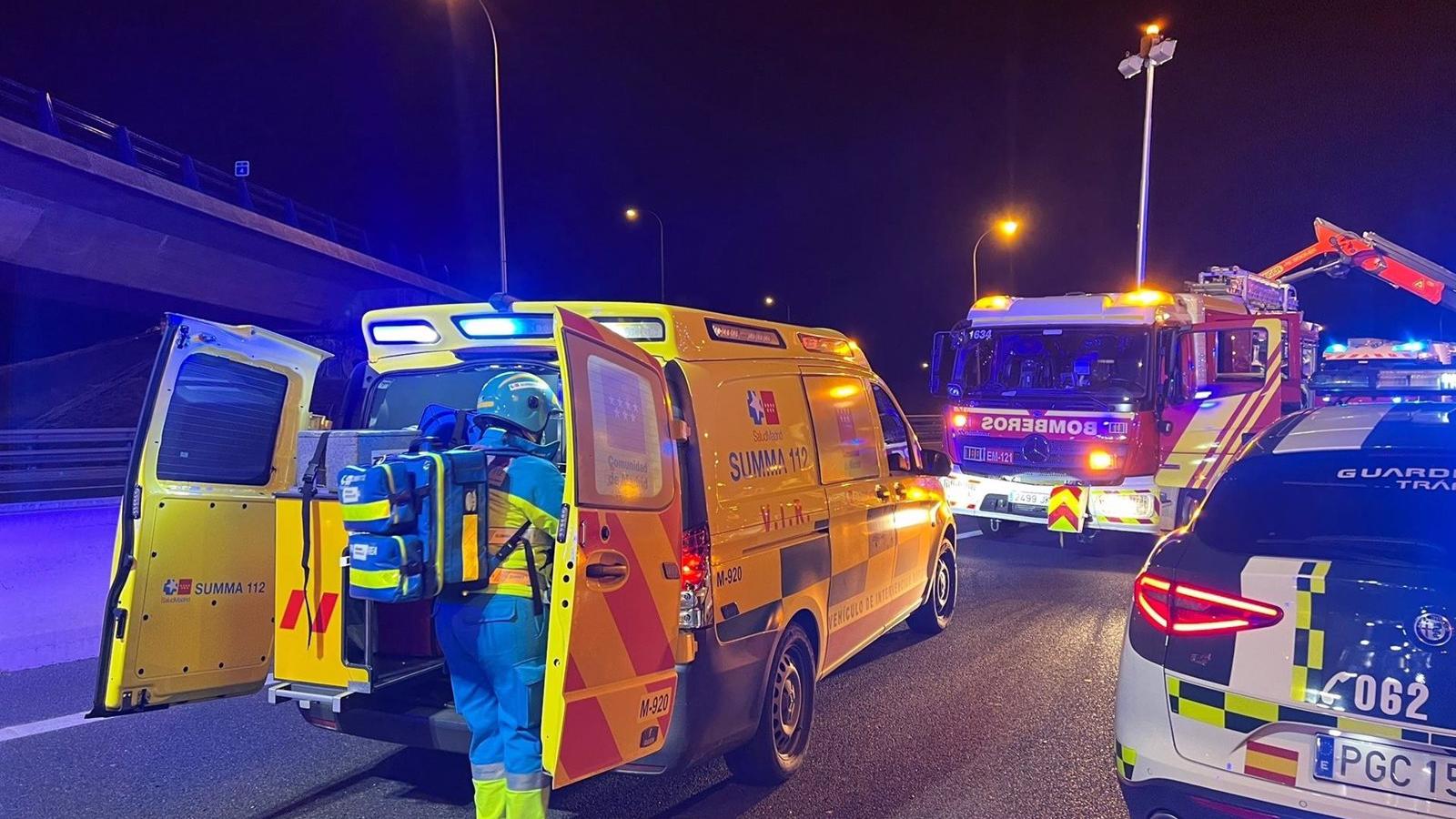 Un accidente múltiple con seis turismos implicados obliga a cortar la M-40 y deja cinco heridos