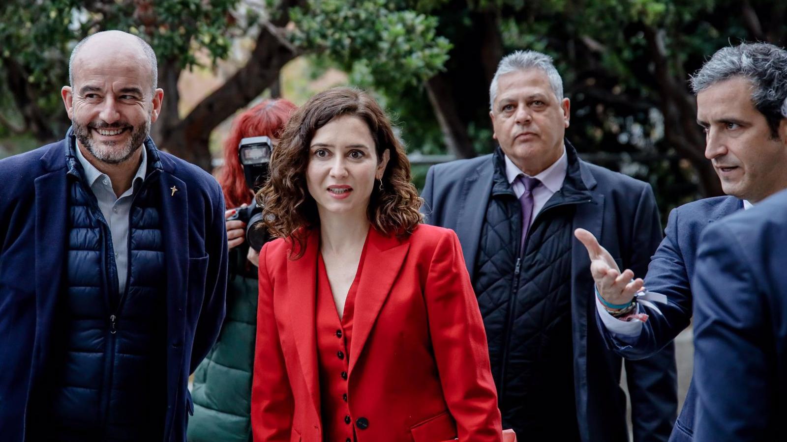 Díaz Ayuso acusa la Plataforma de Afectados por la L7B de realizar Díaz Ayuso acusa la Plataforma de Afectados por la L7B de realizar