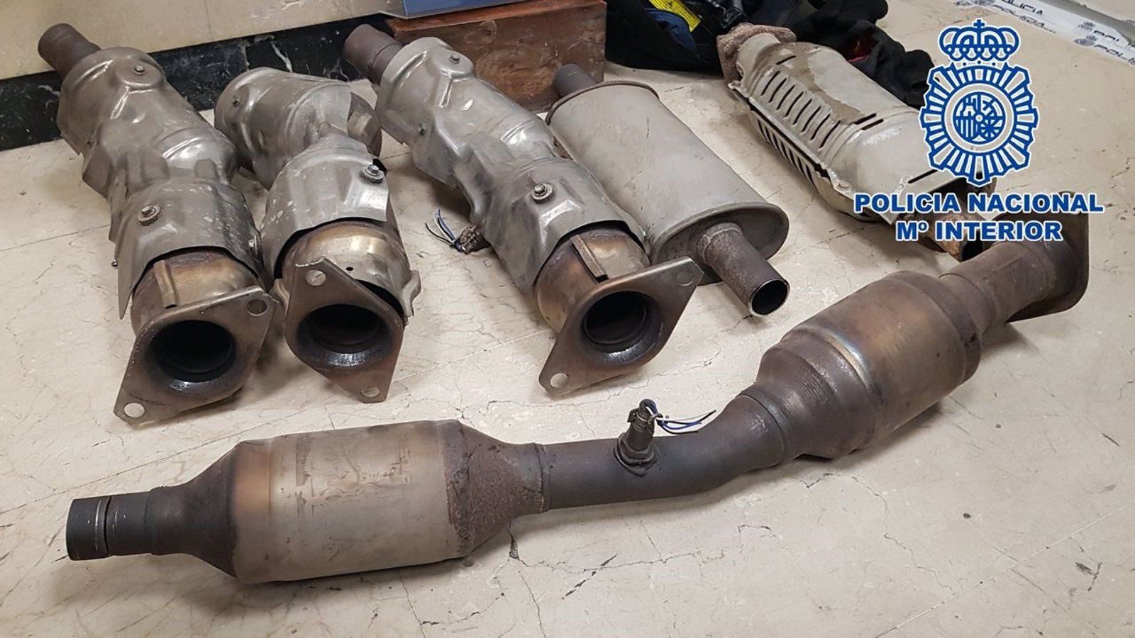 Cinco detenidos en Puente de Vallecas y Fuencarral por el robo de catalizadores de coches