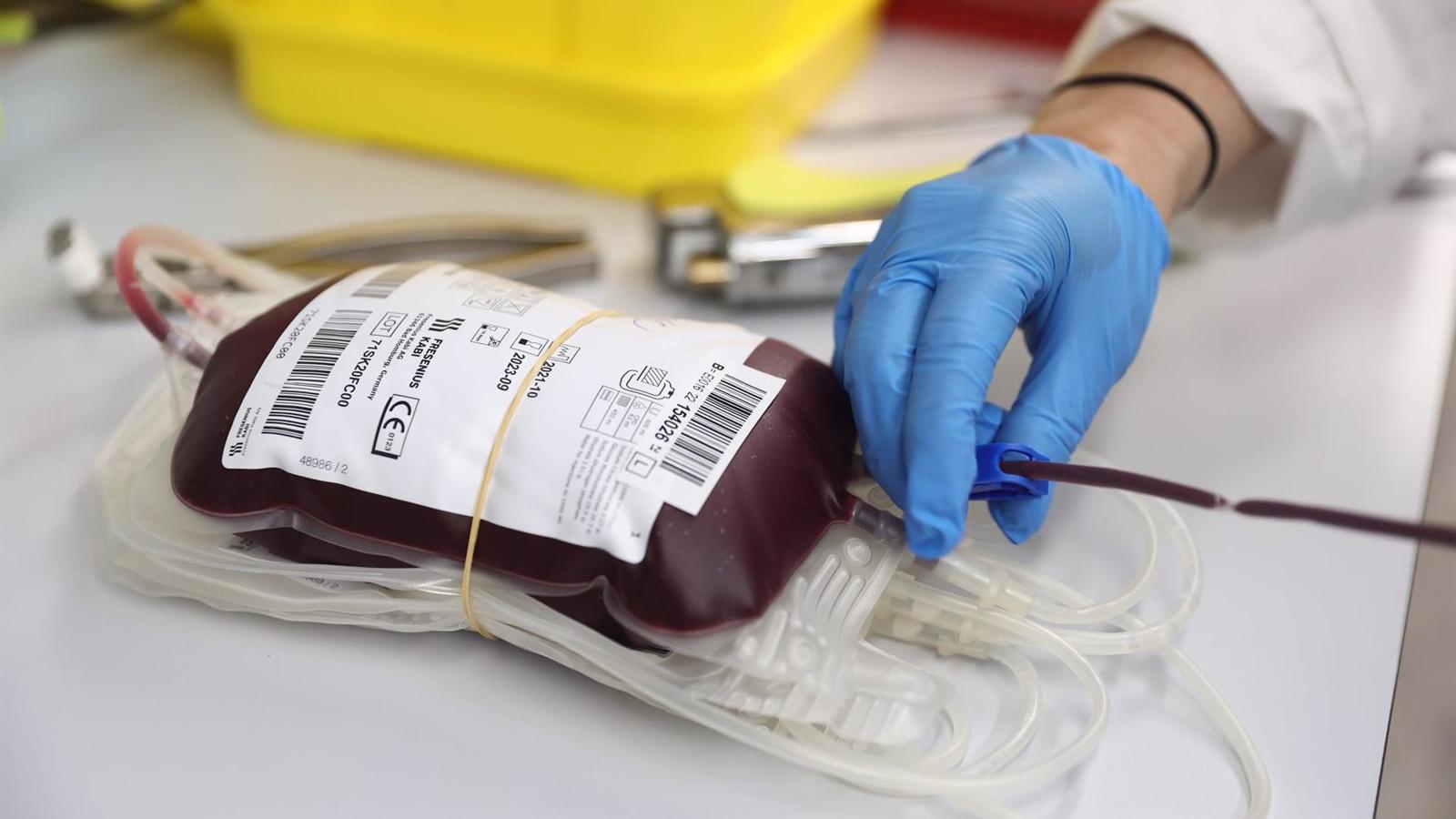 Los hospitales madrileños necesitan con urgencia sangre del grupo 'B-'