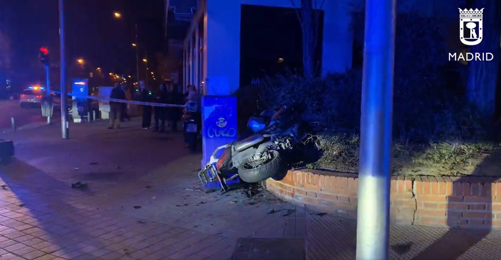 Herido grave un motero
de 22 años tras chocar contra un turismo en Chamartín