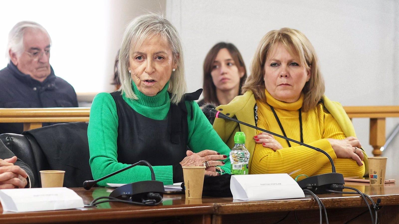 Nieves Roses recupera la alcaldía de Colmenarejo tras prosperar la moción de censura Nieves Roses recupera la alcaldía de Colmenarejo tras prosperar la moción de censura