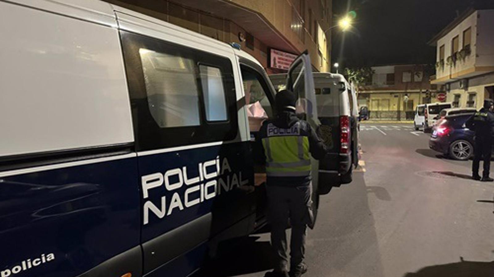 Desarticulada una organización criminal internacional asentada en Madrid por defraudar más de 5 millones de euros con estafas 'online'