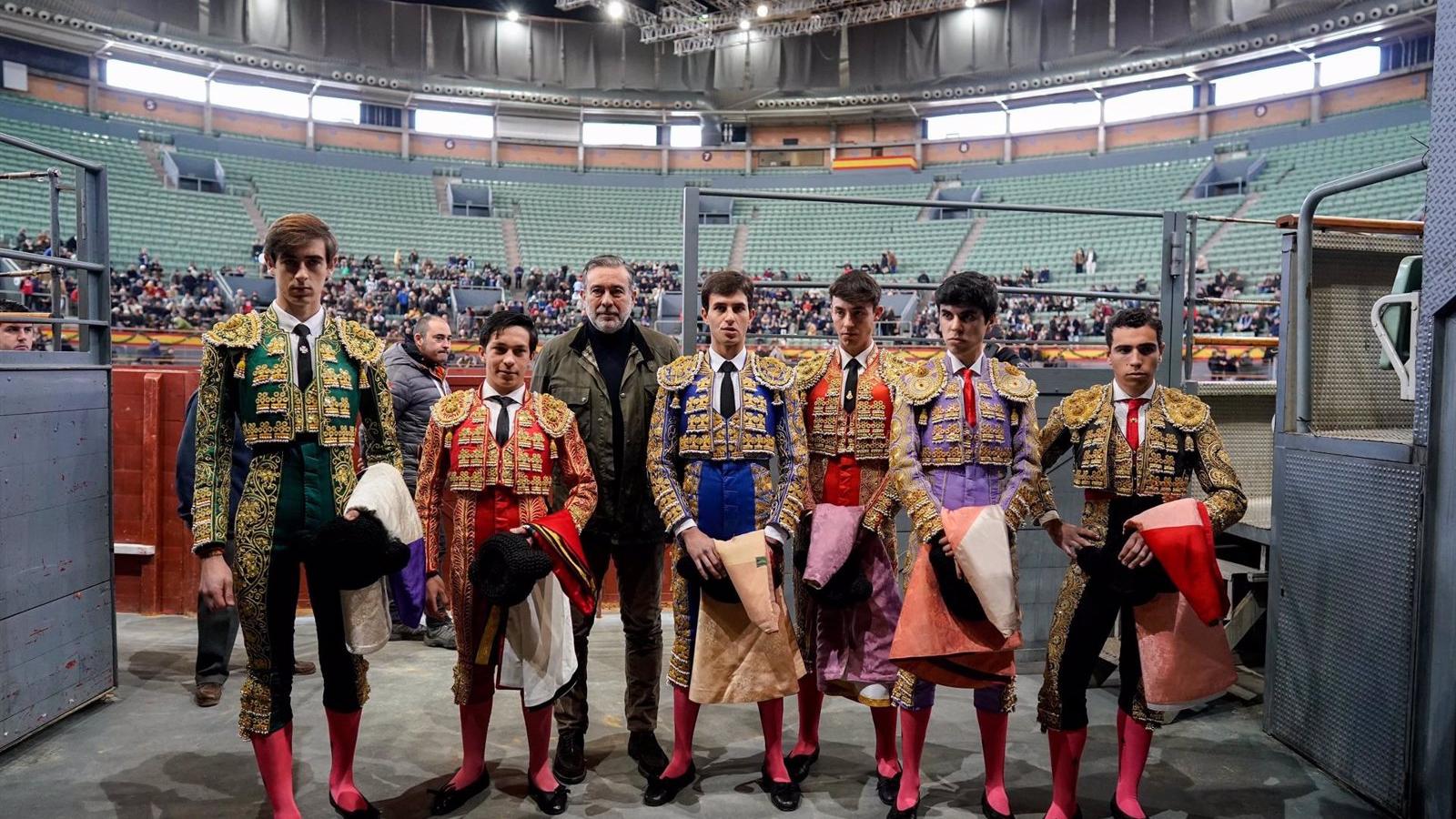La Comunidad de Madrid recupera su certamen de novilleros Kilómetro 0 para alumnos de escuelas taurinas de la región La Comunidad de Madrid recupera su certamen de novilleros Kilómetro 0 para alumnos de escuelas taurinas de la región