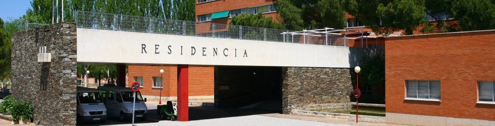 El Ayuntamiento de Alcalá acusa a la residencia Francisco de Vitoria de impedir la entrada a una inspección y la Comunidad lo niega