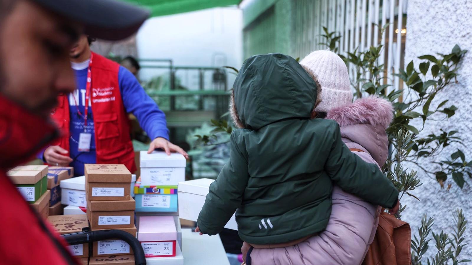 La Comunidad de Madrid aprueba el decreto que mejora y agiliza la adopción internacional