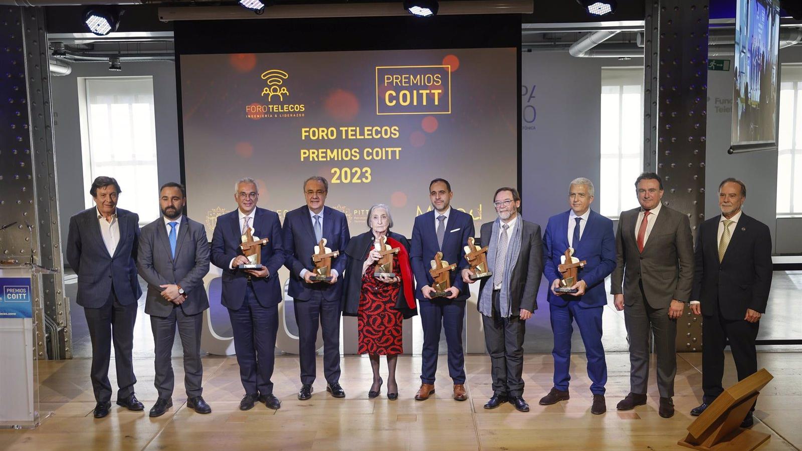 La Comunidad de Madrid recibe el reconocimiento Excelencia 2023 por su impulso en la transformación digital en la región