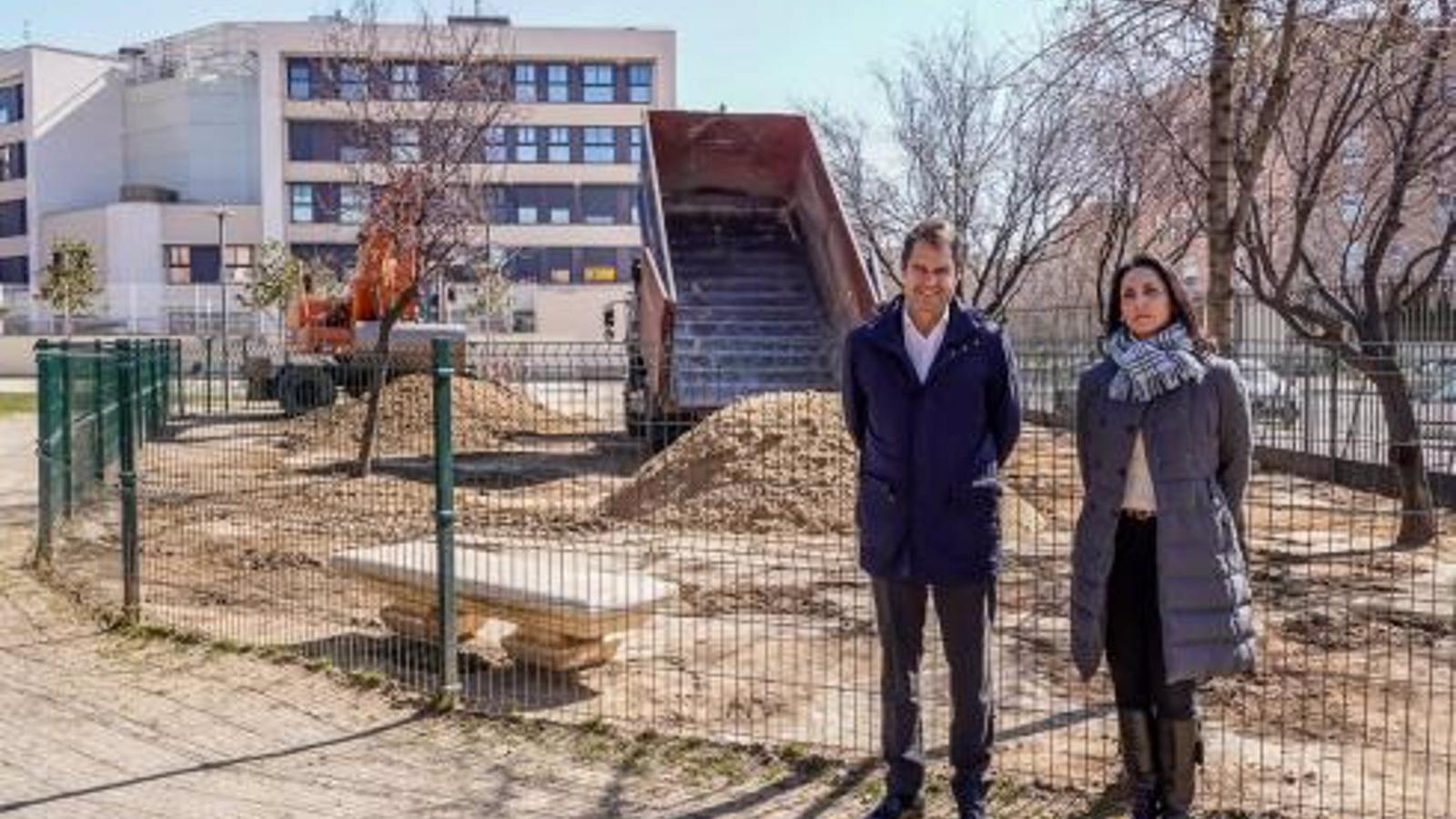 Torrejón renueva las 52 áreas caninas del municipio