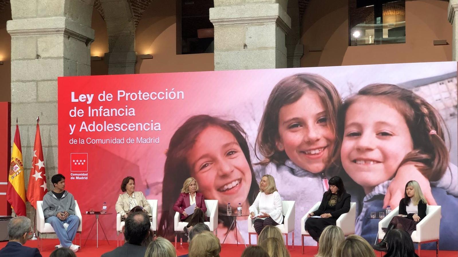Dancausa presenta la Ley de Derechos, Garantías y Protección Integral de la Infancia y la Adolescencia