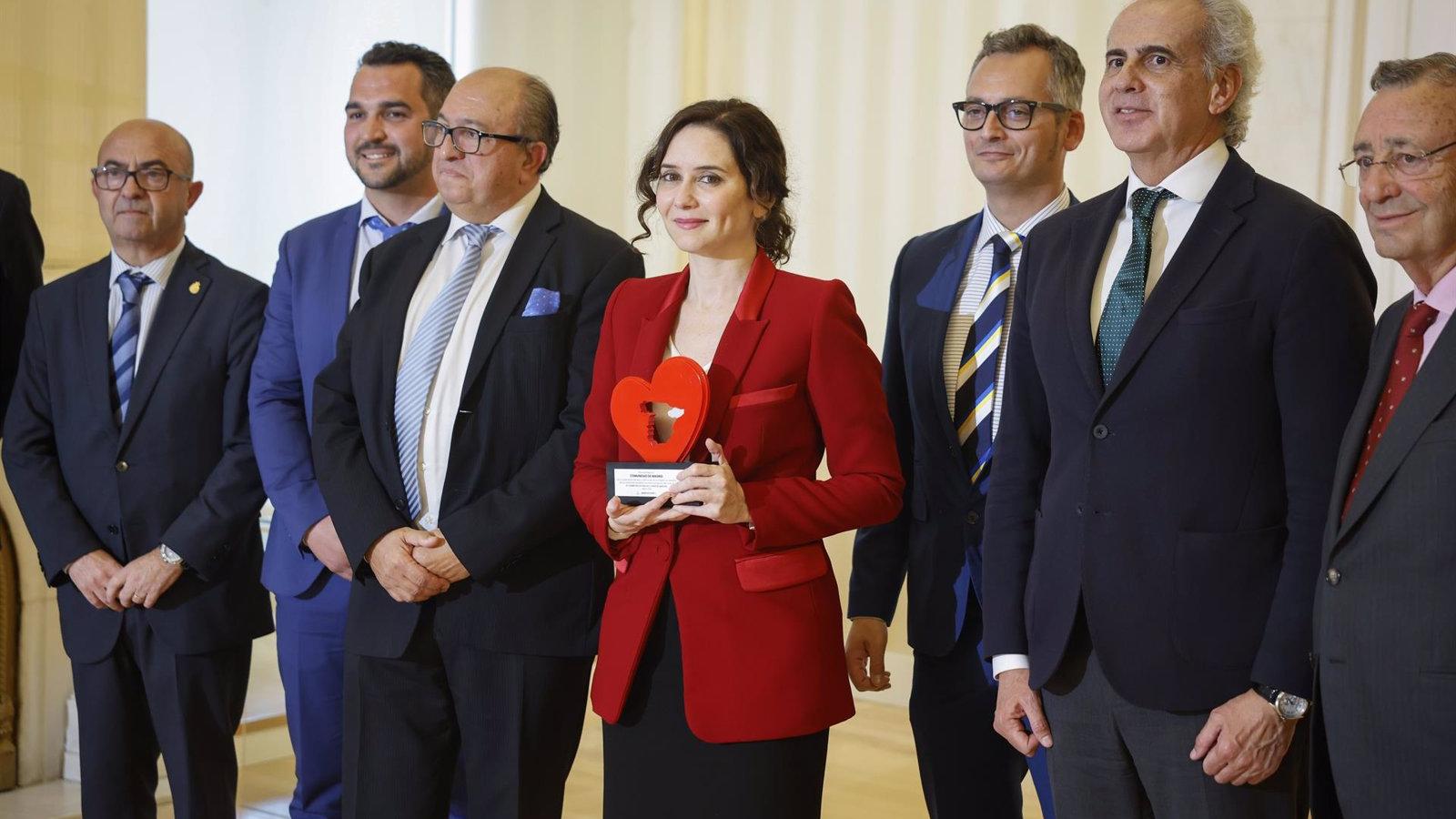 Díaz Ayuso reivindica la labor de la sociedad madrileña en la pandemia