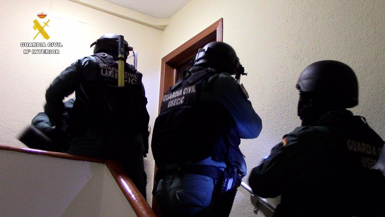 La Guardia Civil desmantela una organización especializada en la estafa de la 'maleta boliviana' con 16 detenidos