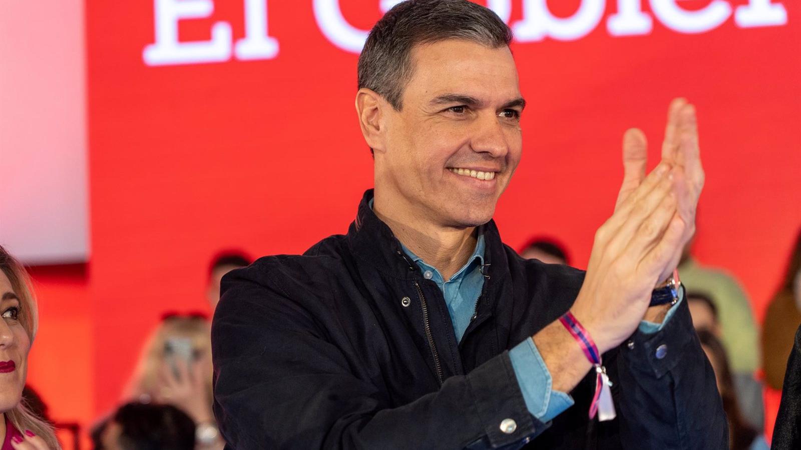 El CIS de Tezanos mantiene en cabeza al PSOE duplicando su ventaja sobre el PP El CIS de Tezanos mantiene en cabeza al PSOE duplicando su ventaja sobre el PP