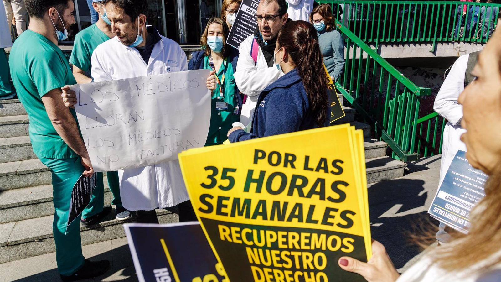 La Consejería de Sanidad y el comité de huelga de Hospitalaria se reúnen para tratar de evitar los paros convocados este miércoles