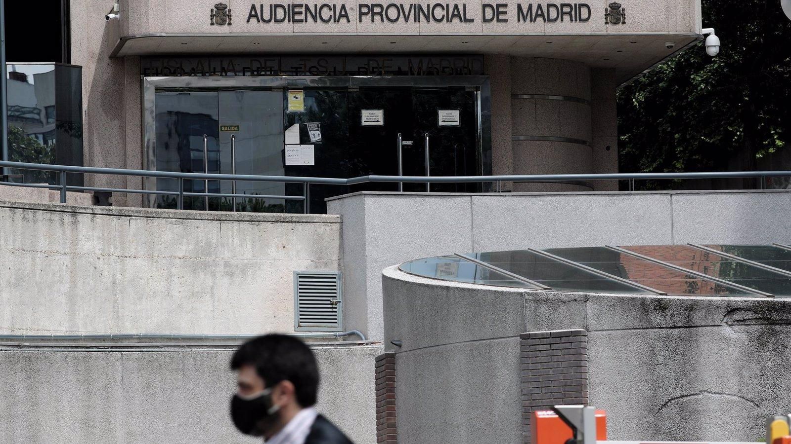 Condenado a 45 años de cárcel el 'pederasta del Grindr' por abusos sexuales a diez menores Condenado a 45 años de cárcel el 'pederasta del Grindr' por abusos sexuales a diez menores