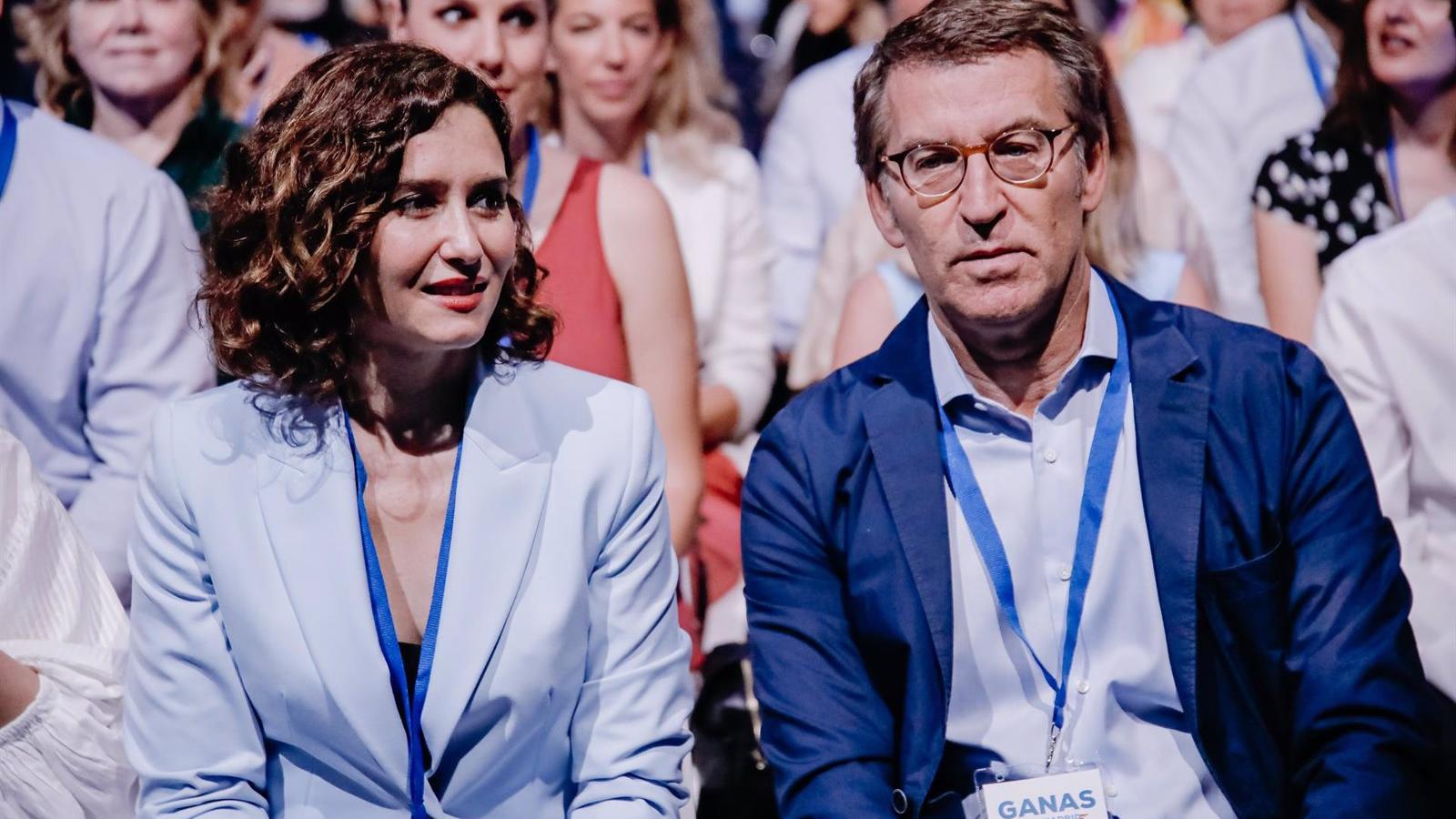 Díaz Ayuso defiende que la antipolítica no es Vox, y que "la verdadera antipolítica" está en La Moncloa Díaz Ayuso defiende que la antipolítica no es Vox, y que "la verdadera antipolítica" está en La Moncloa