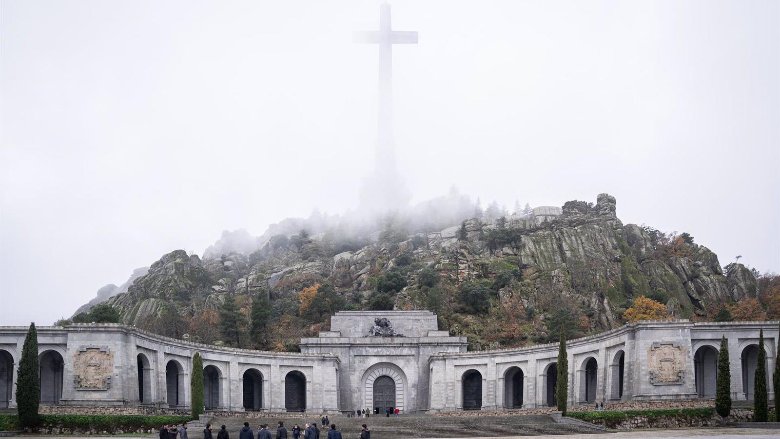 San Lorenzo aprueba la licencia para exhumar los restos de Primo de Rivera del Valle de los Caídos