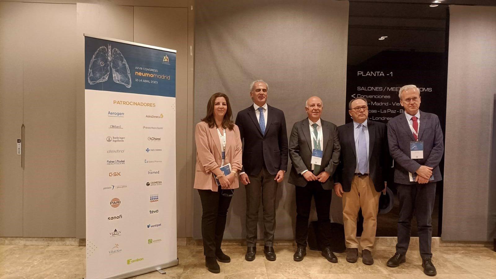 Escudero destaca el "esfuerzo" en presupuesto y contratación en Sanidad en respuesta a la consulta ciudadana