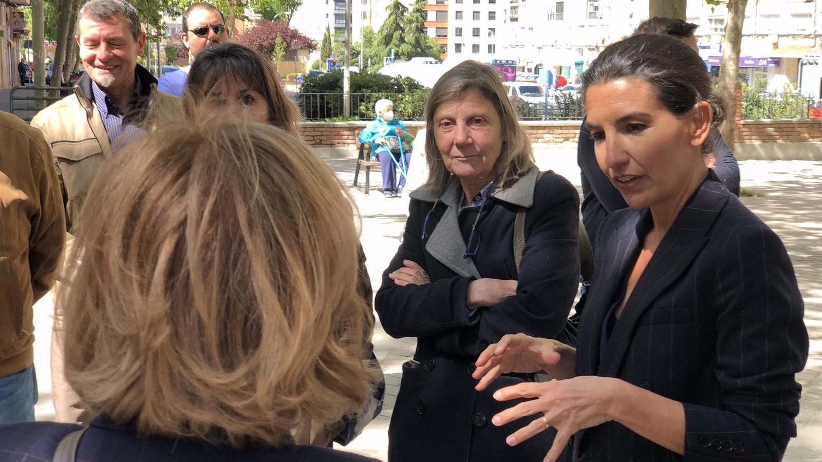 Monasterio pide hablar "sin miedo" del problema de las bandas y tomar medidas