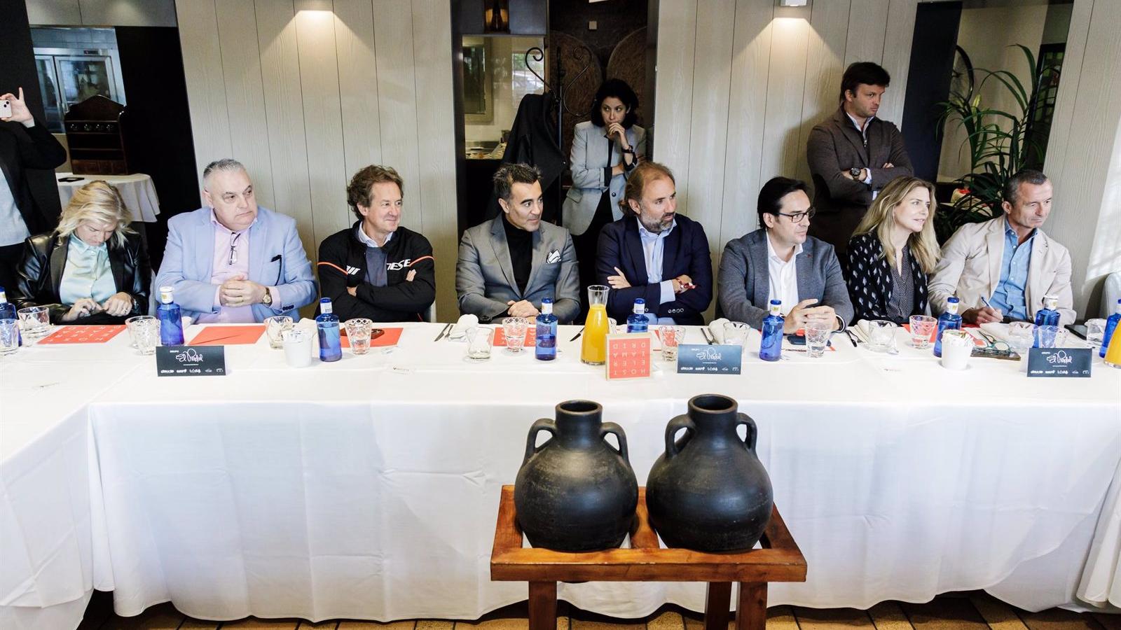 Los hosteleros de Madrid piden reflexionar sobre "la terraza perfecta para el futuro"