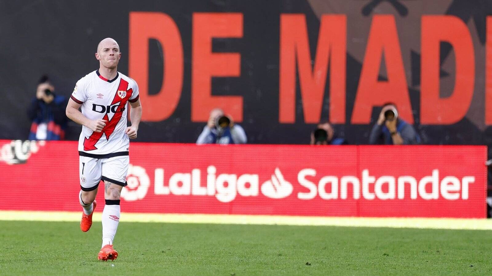 El Rayo rompe su mala racha frente a Osasuna y recupera el sueño europeo