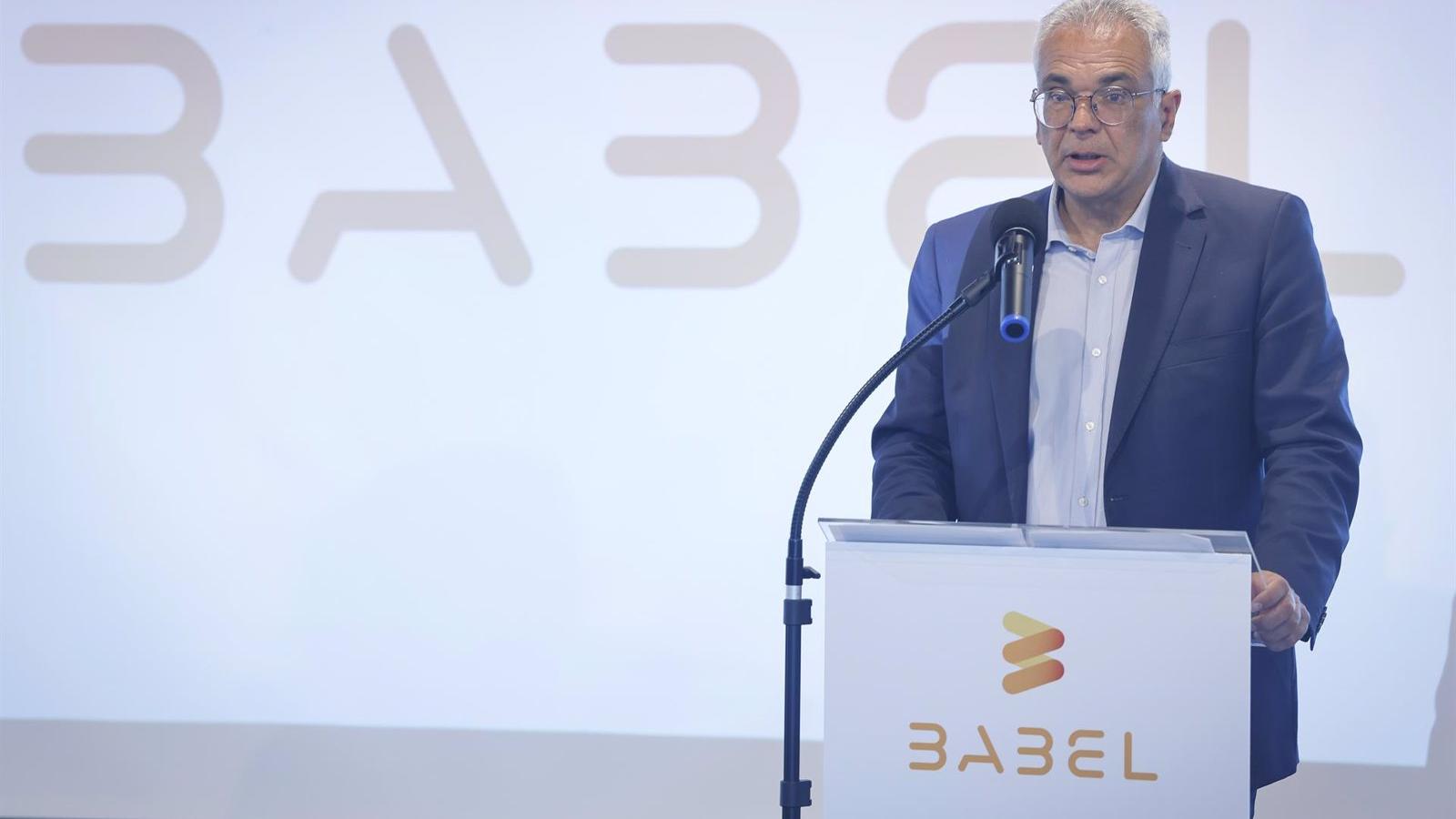 Izquierdo visita las instalaciones de la multinacional tecnológica Babel en Las Rozas