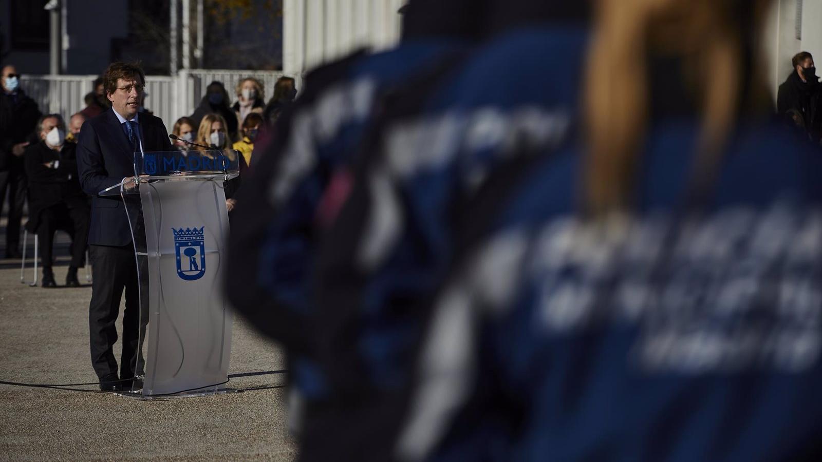 Martínez-Almeida advierte de que no va a permitir "que cuatro podemitas digan a la Policía Municipal lo que tiene que hacer"