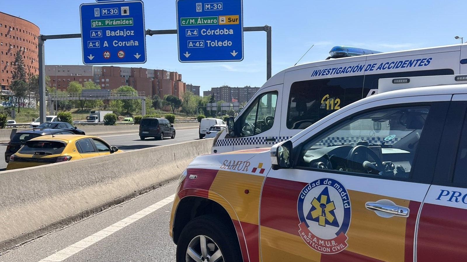 Fallece un motorista de unos 65 años al perder el control en una incorporación a la M-30