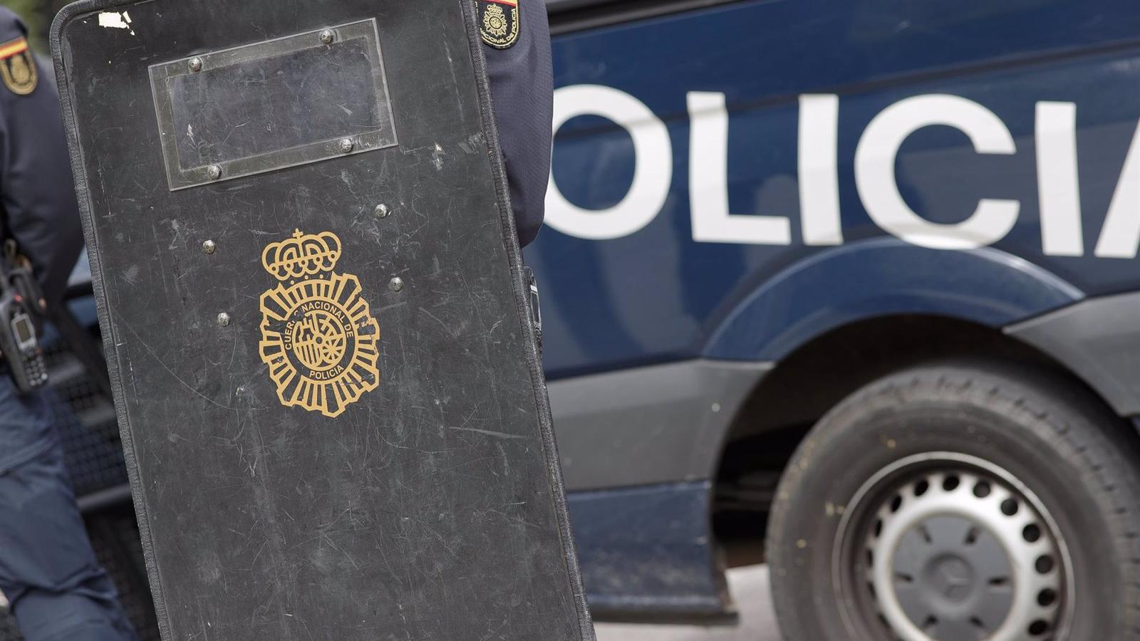 Detenido el atracador de un banco de la calle Núñez de Balboa tras robar 160.000 euros amenazando con un cuchillo a la cajera