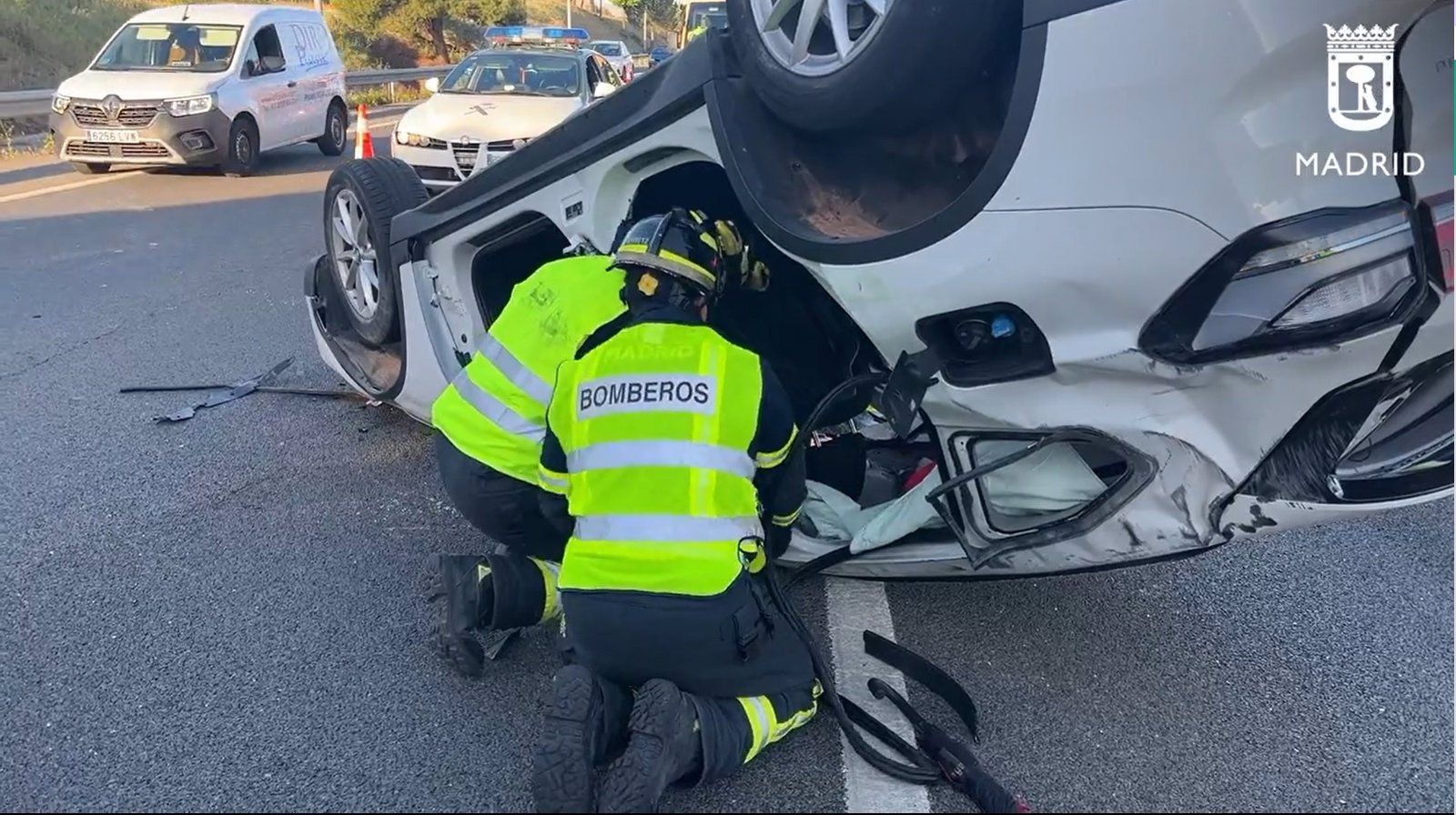  Dos heridos, uno grave, en una colisión por alcance en la M-40, a la altura de Las Tablas