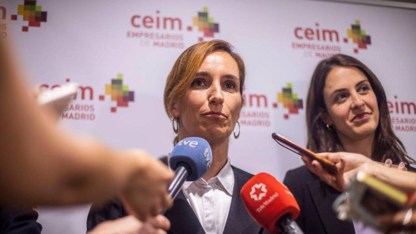 Más Madrid propone derecho a vacaciones y 15 días de lactancia para las autónomas madrileñas