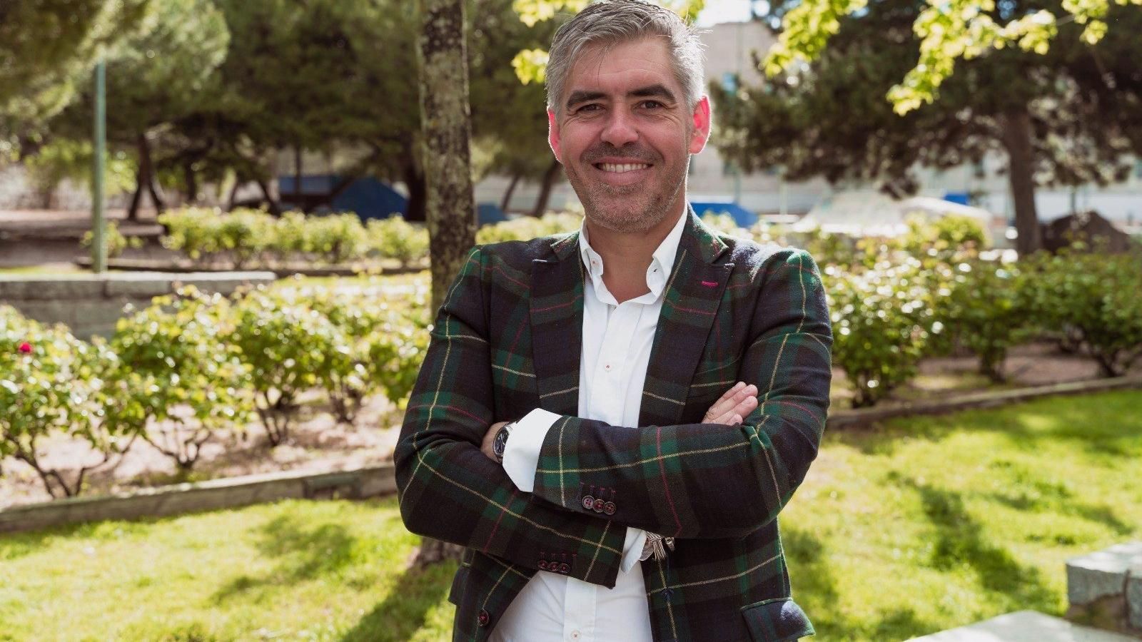 Alfredo Martín, número 10 de la lista del PP, 25 años de vaquillero y portero de la Agrupación Deportiva
