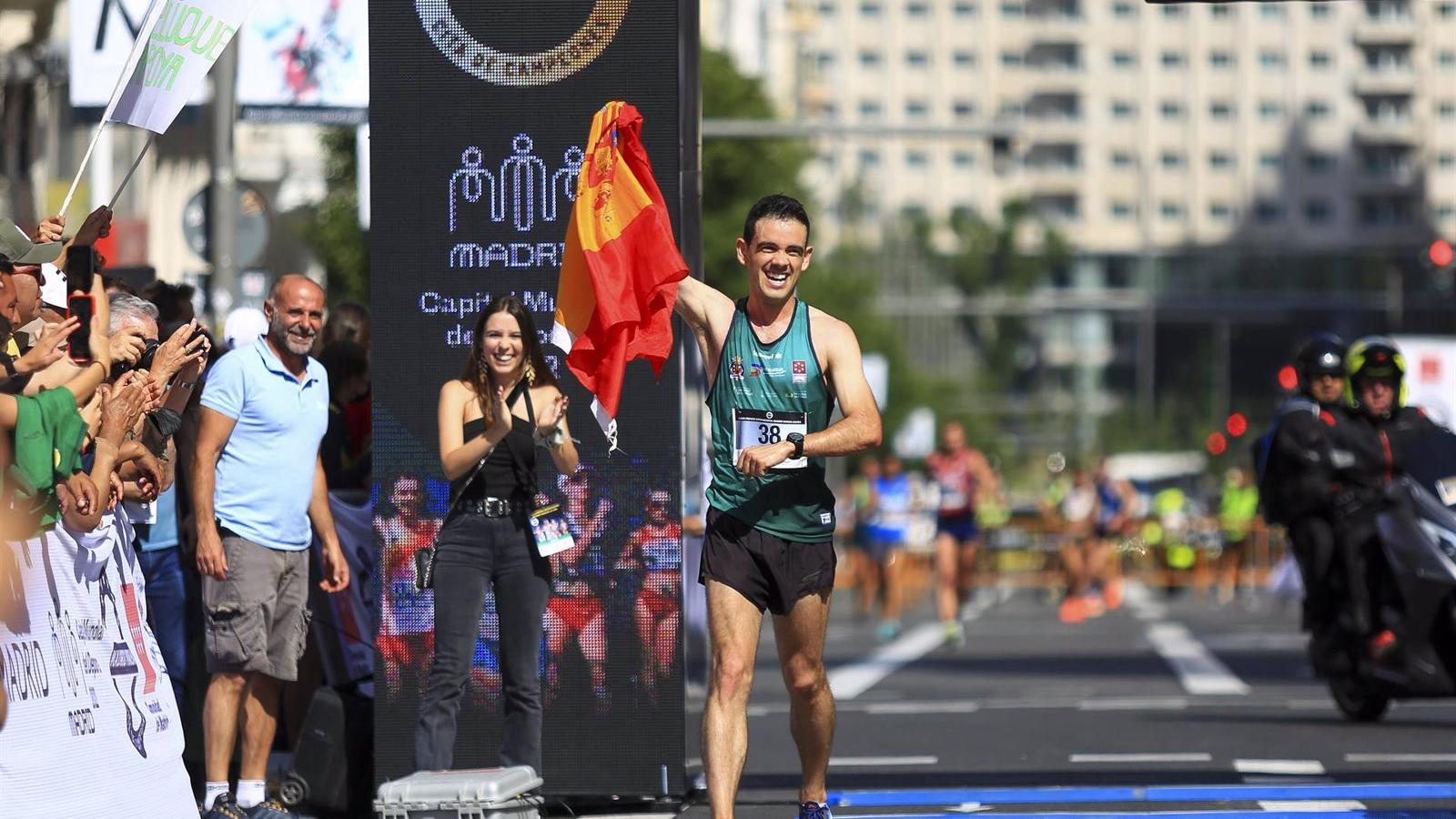 La Gran Vía acoge el II Gran Premio Internacional Finetwork Madrid Marcha en el que han participado cerca de 250 atletas