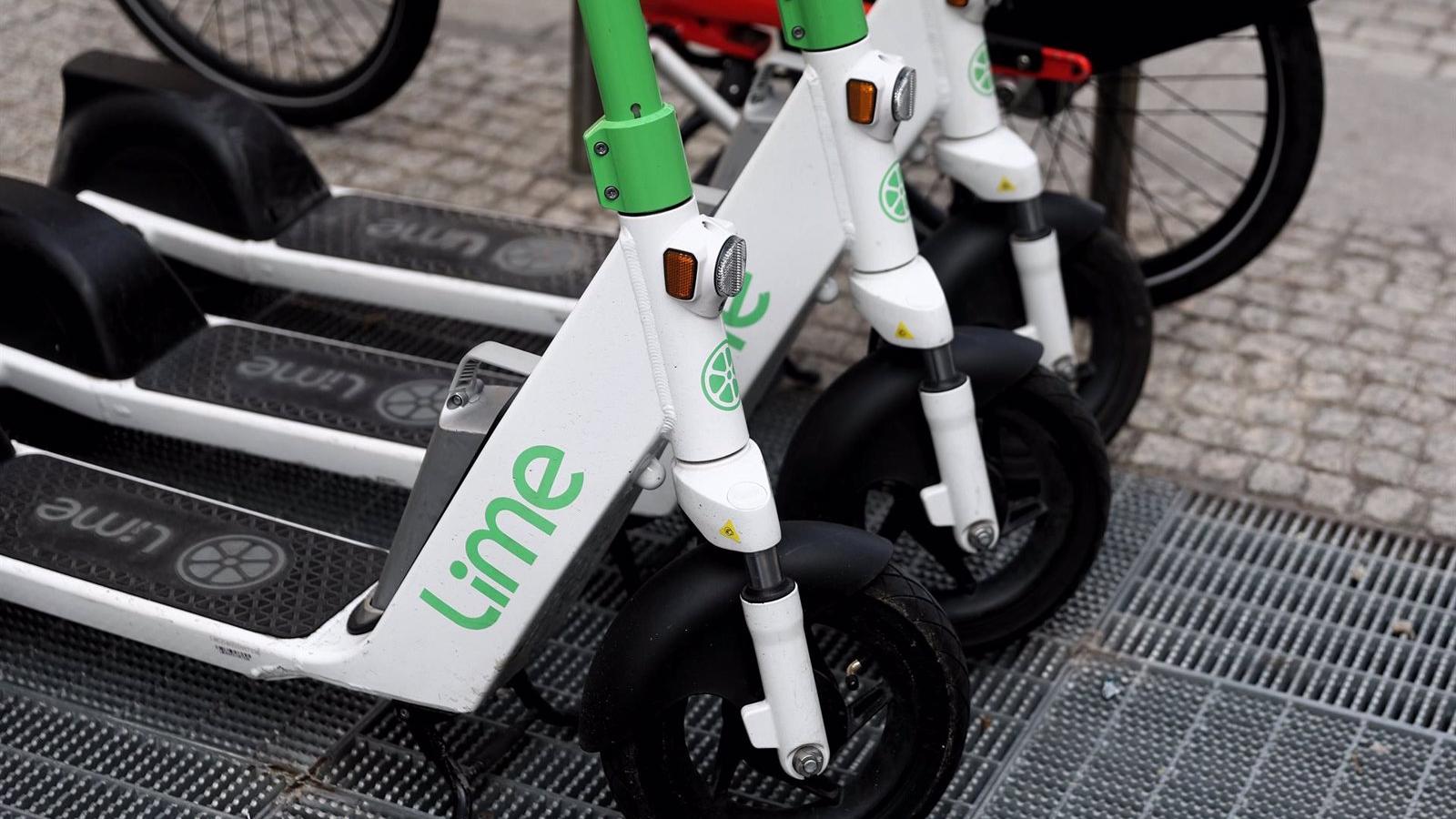 Restringidos a 6.000 los patinetes de tres empresas que podrán circular por la capital