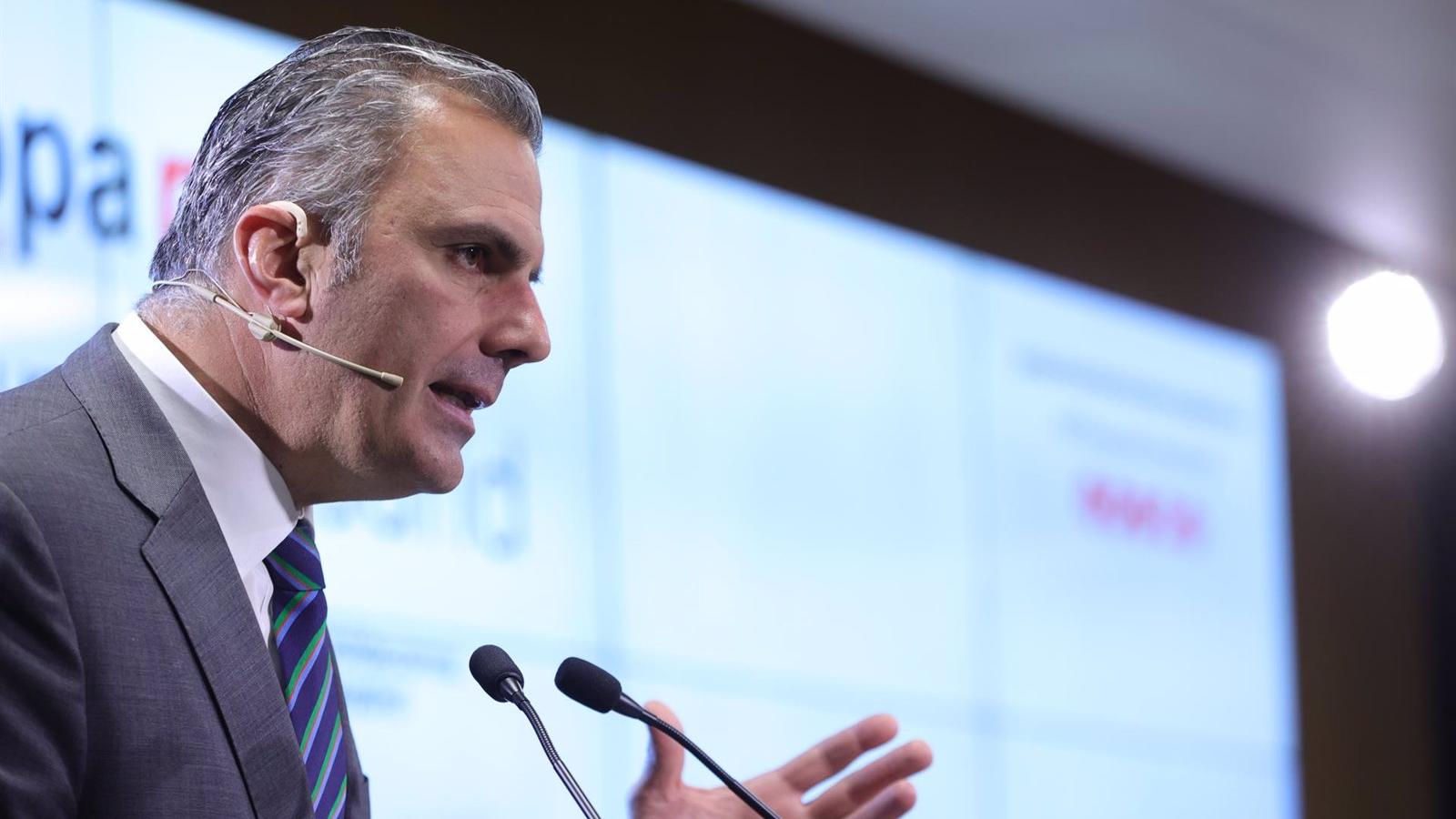 Ortega Smith propone ZBE limitadas en días puntuales y aparcamientos disuasorios bonificando el 50% de transporte público