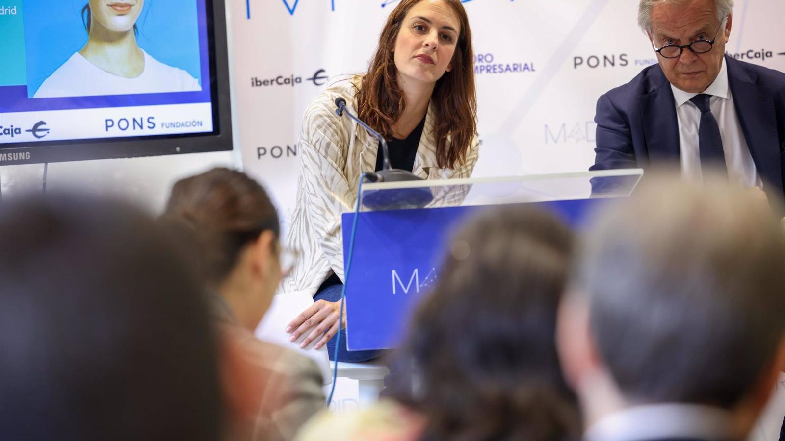 Maestre defiende su apuesta por crear iniciativas municipales que fomenten la reindustrialización verde