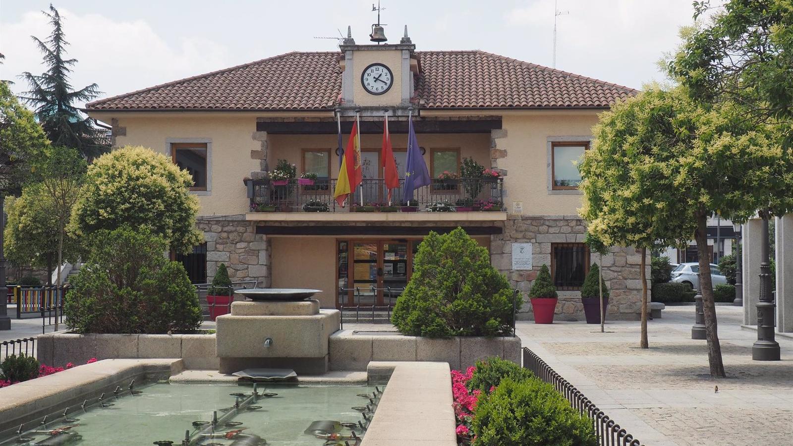 El PP de Torrelodones pide la dimisión del alcalde por beneficiarse de una ayuda municipal de 300 euros para vivienda