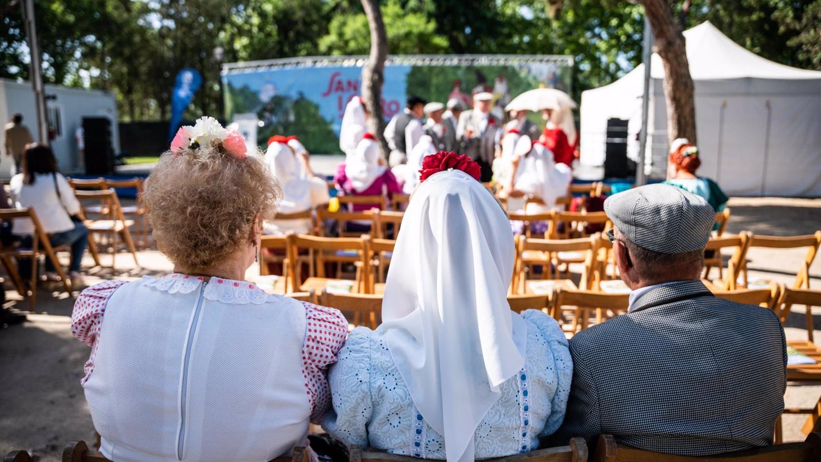 Los hosteleros madrileños esperan más de 500.000 consumiciones al día por San Isidro