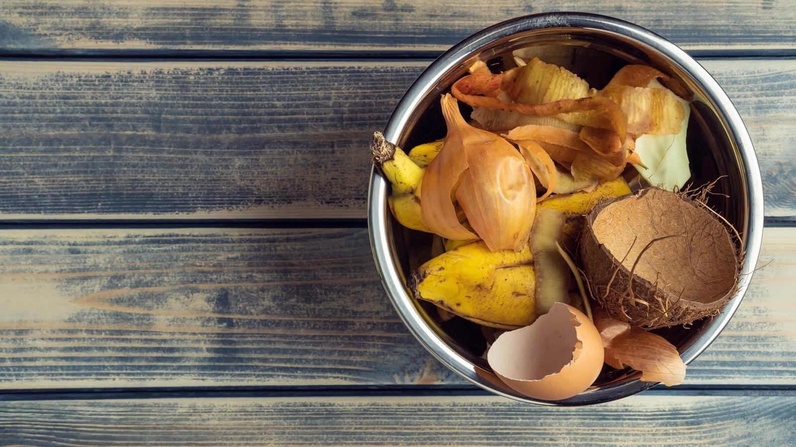 Los vecinos de Las Rozas pueden solicitar en la web municipal una de las 400 composteras gratuitas