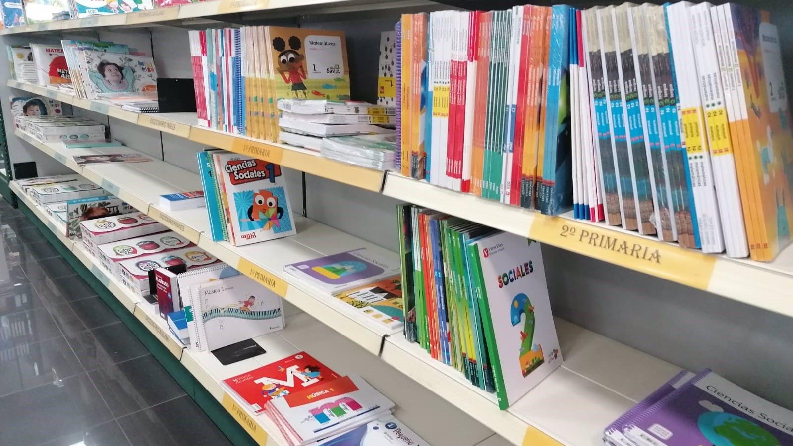El Gobierno regional destina 125 millones en cuatro cursos escolares al programa de préstamo gratuito de libros