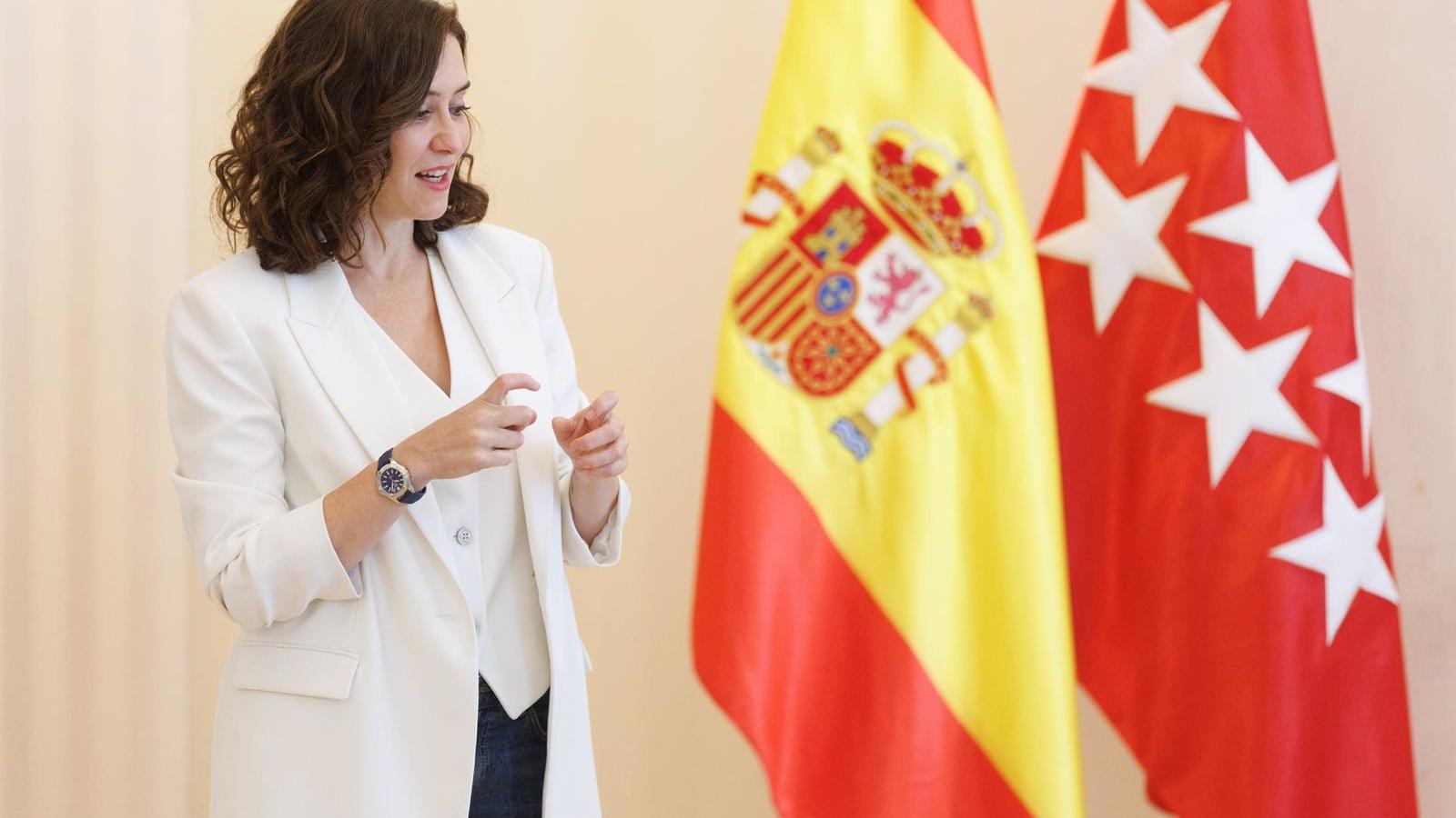 Díaz Ayuso critica que la izquierda dibuje que en Madrid todo es "un desastre": "La España real no es la que vocifera"