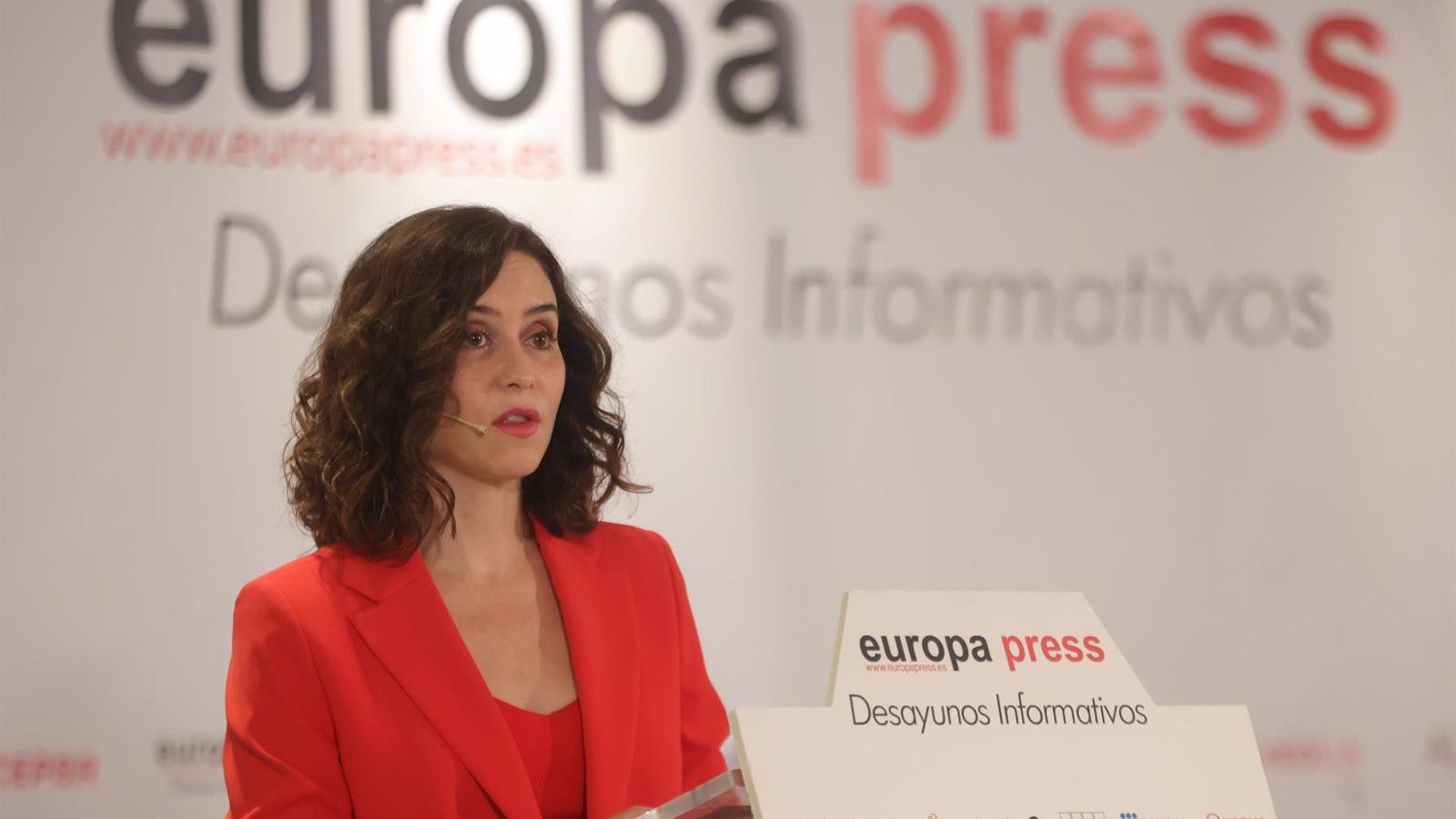 Díaz Ayuso promete garantizar una plaza en residencias a los nuevos grandes dependientes en tres meses