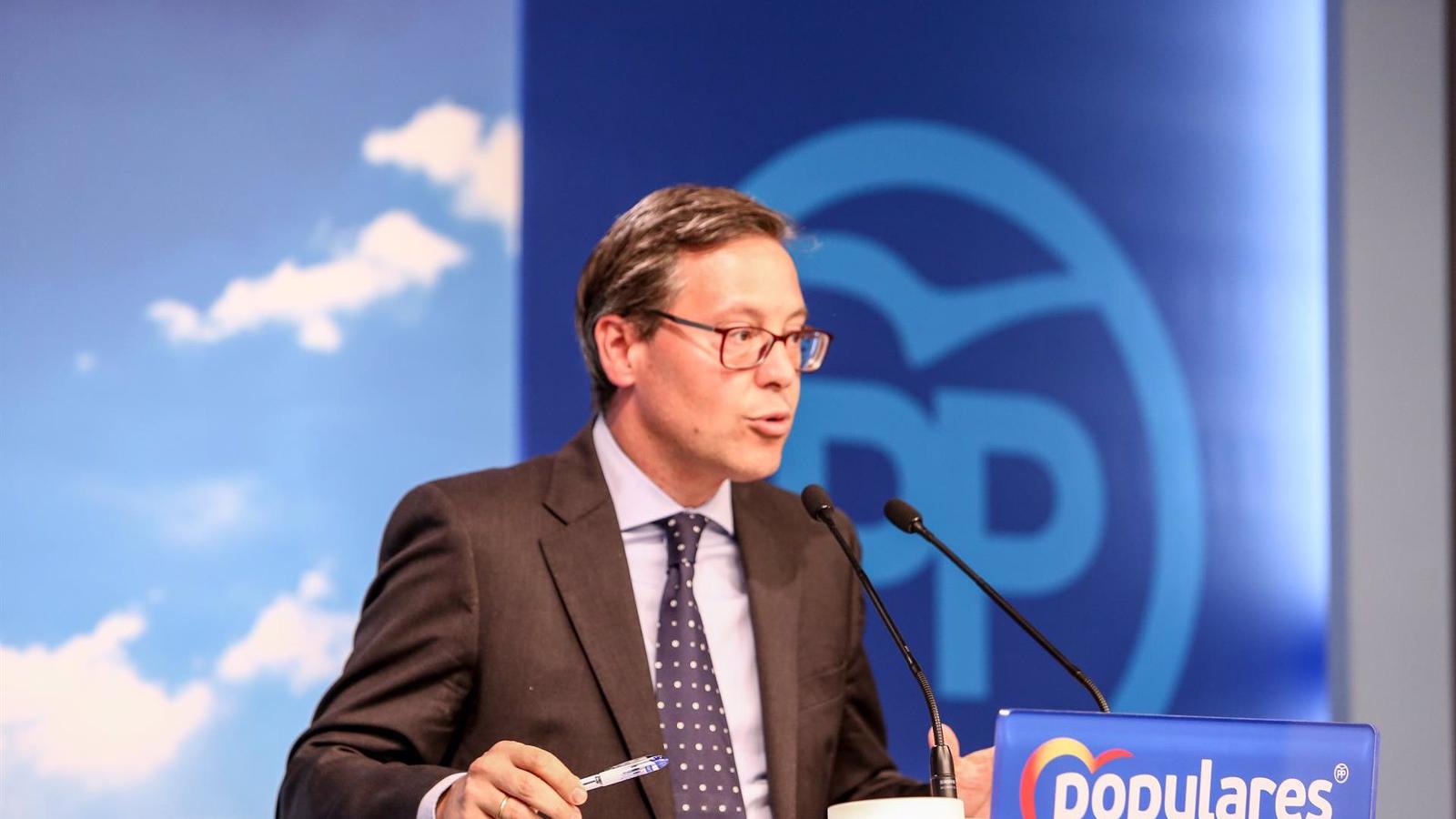 Serrano denuncia que "los discursos de odio" contra el PP lleva a "radicales" a tomarse "la justicia por su mano"