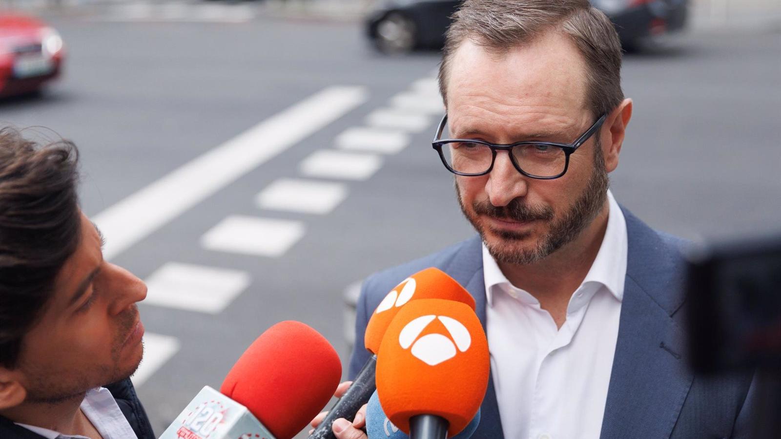 Malestar en el PP con el adelanto electoral de Sánchez, con el que creen que busca quitar el foco de su victoria