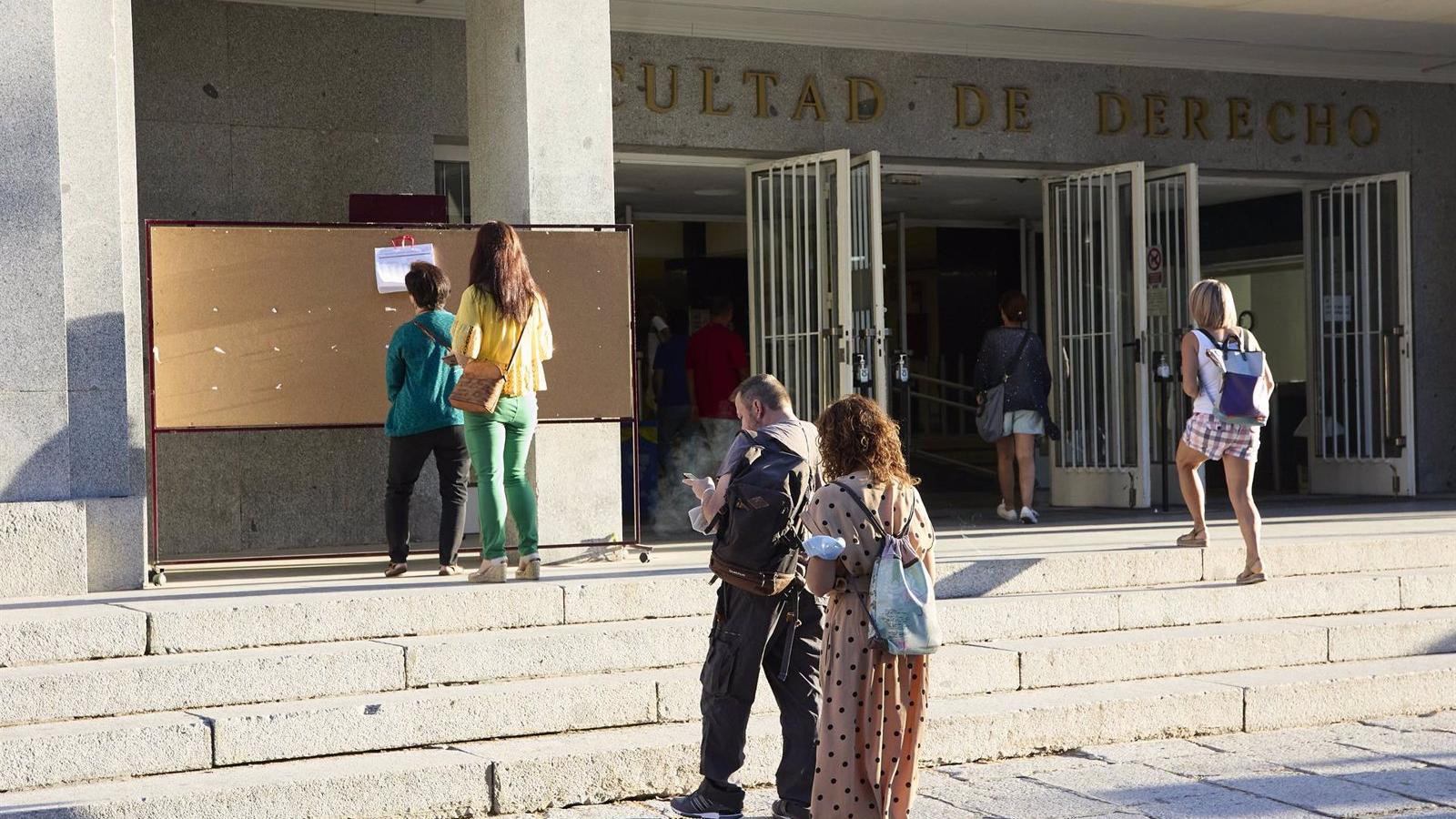 Las universidades públicas de Madrid incorporarán 1.210 nuevas plazas de docentes, investigadores y personal