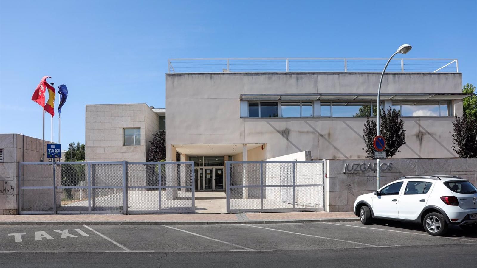 Una hija del médico de Colmenar describe al juez episodios violentos de su padre hacia todos sus hermanos y madre